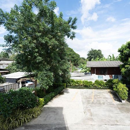 เชียงใหม่ แมนชั่น 2 Apartment ภายนอก รูปภาพ